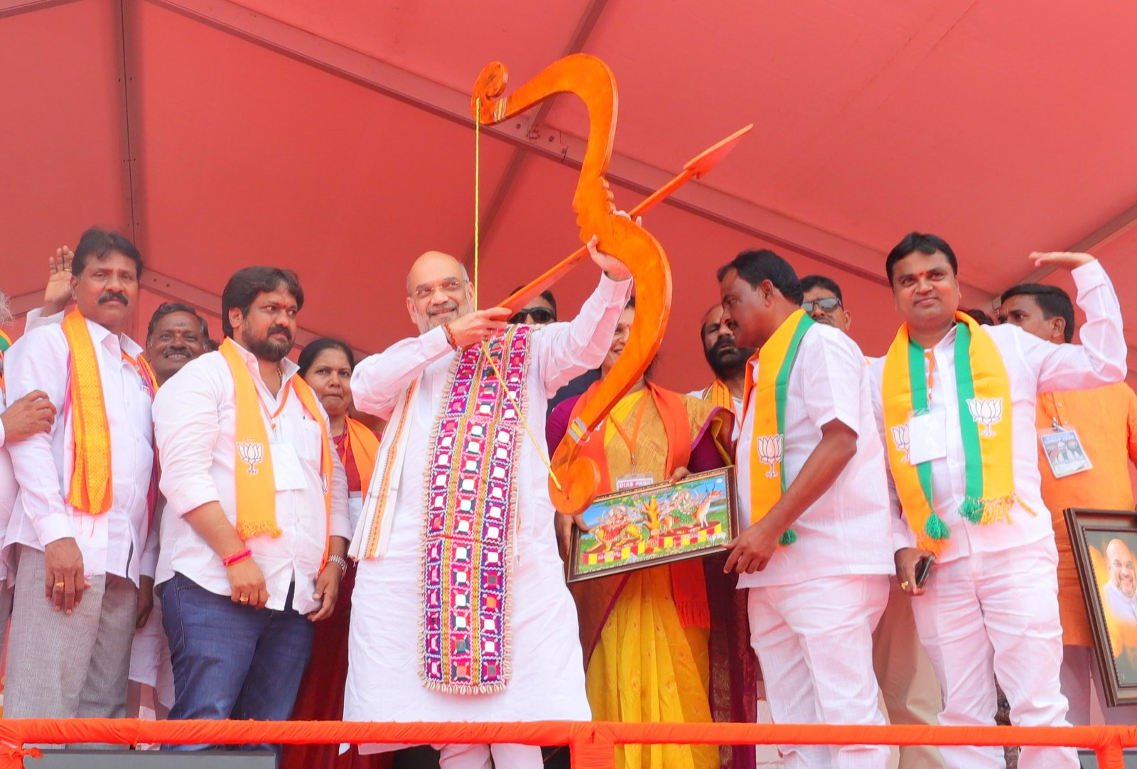 Grih Saundarya | Dreams Dashed KCR Government Withholds Scholarships for Tribal Youth - Amit Shah